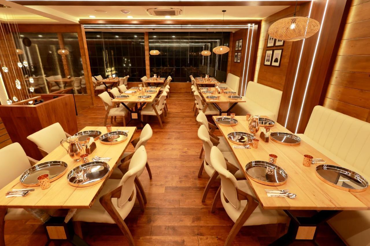 Wooden Ecr Sea Resort Puducherry Buitenkant foto