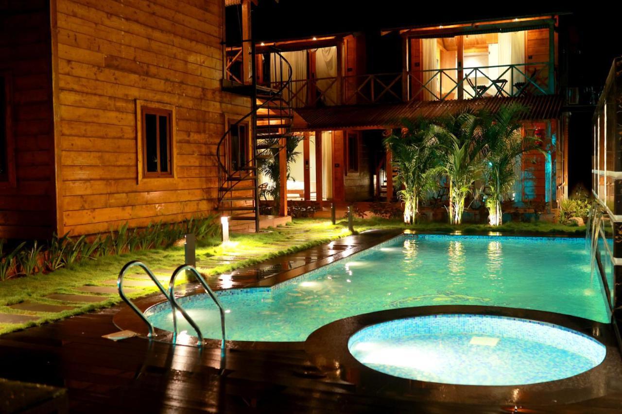 Wooden Ecr Sea Resort Puducherry Buitenkant foto